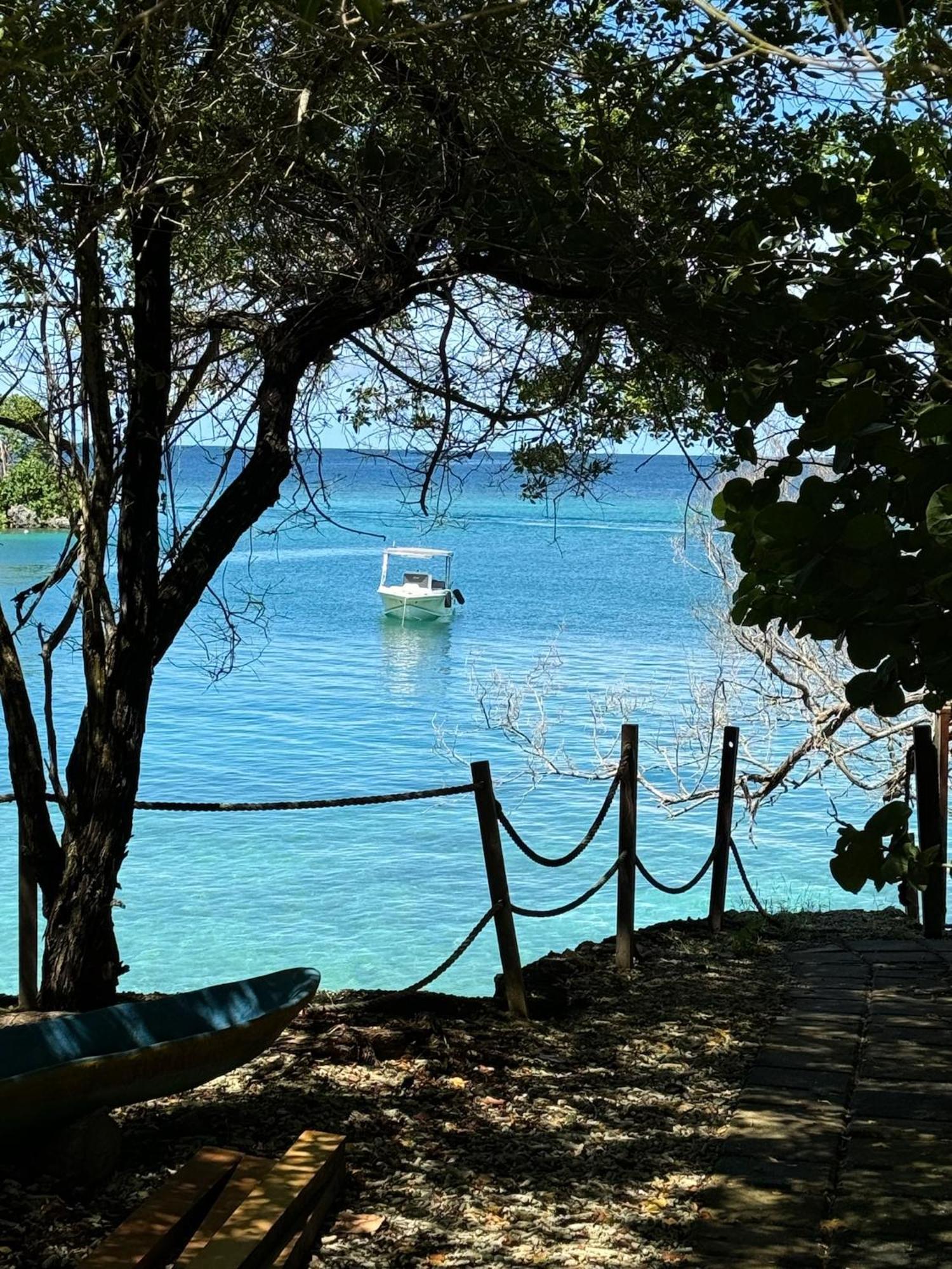 Casa Rosario Hotell Isla Grande  Exteriör bild
